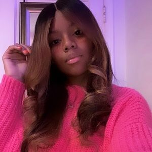 Meet your Posher, Kayla